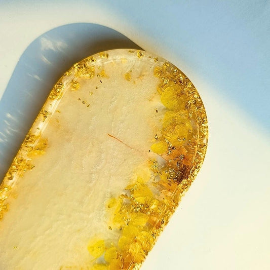Golden Aura Resin Jewelry & Décor Tray