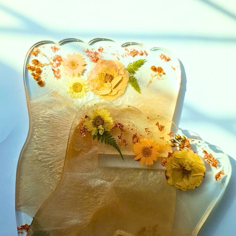 Noor-e-Nazakat Resin Rehal – Golden Bloom Grace
