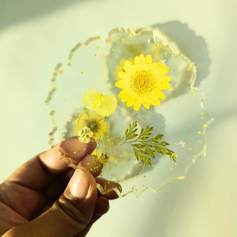 Sunshine Bloom Mini Coasters – Golden Daisy Set (3 pcs)